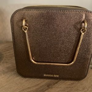 Gianni Bini small handbag